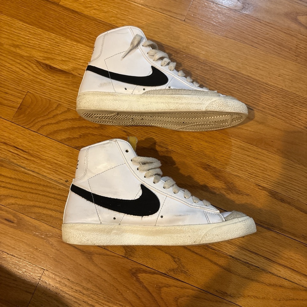 women’s 6.5 nike blazers